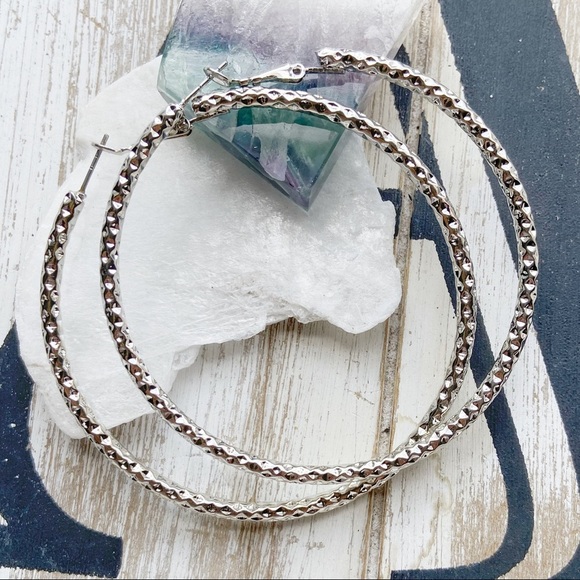 BIG STREET STYLE LARGE SILVER HOOPS EARRINGS BOHO - Picture 1 of 3